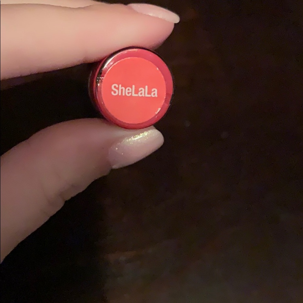 Shelala LipSense